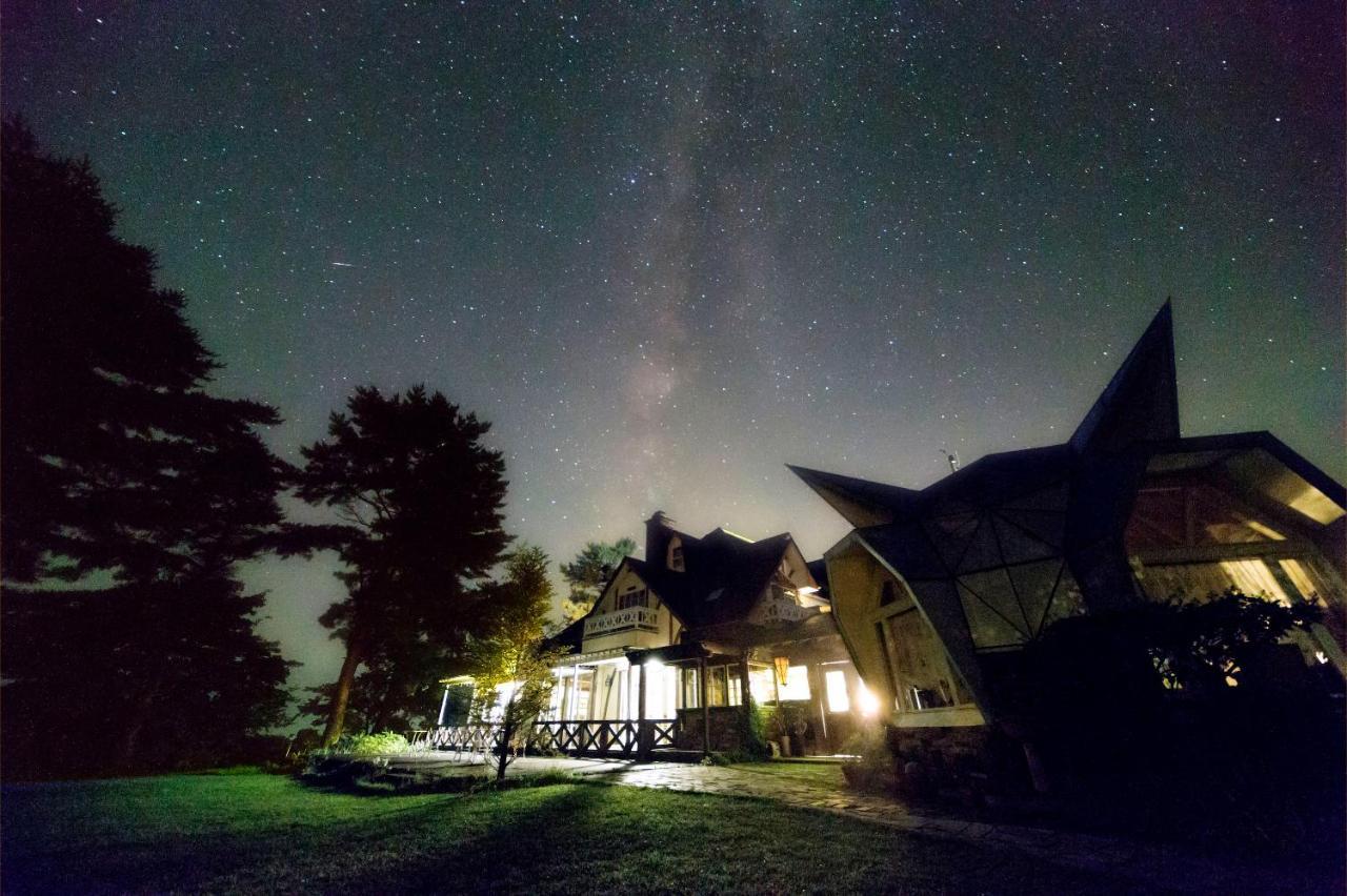 มินามิ อะโซะ ลูนา ออบเซอร์วาทอรี โอแบร์ฌ โมริ โนะ อเตลิเย Hotel Minamiaso ภายนอก รูปภาพ
