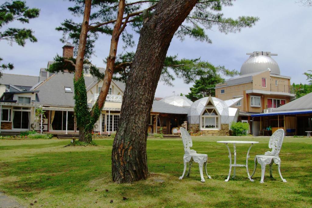 มินามิ อะโซะ ลูนา ออบเซอร์วาทอรี โอแบร์ฌ โมริ โนะ อเตลิเย Hotel Minamiaso ภายนอก รูปภาพ
