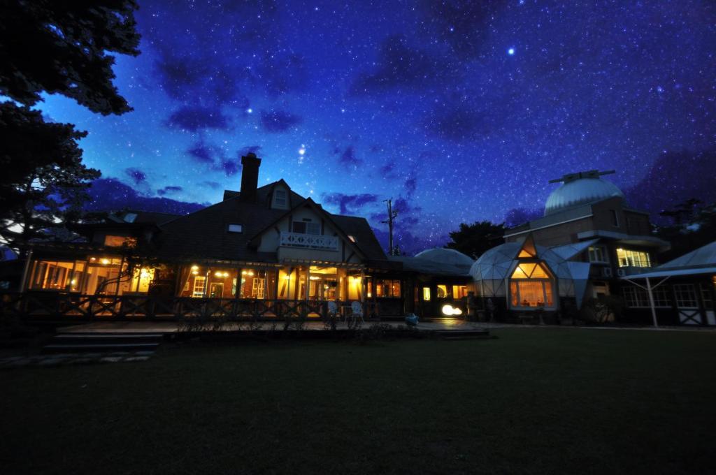 มินามิ อะโซะ ลูนา ออบเซอร์วาทอรี โอแบร์ฌ โมริ โนะ อเตลิเย Hotel Minamiaso ภายนอก รูปภาพ